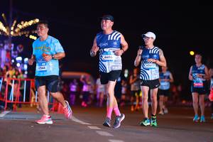 BIB: 0907, 9077, 42546
                            <button type="button" onclick="openModal(22972967)" class="btn btn-primary btn-sm float-right btn-popup" data-toggle="modal" data-target=".modal-high-quality">
                        <i class="fas fa-shopping-cart"></i> Add to Cart
                    </button>
                                            <button type="button" onclick="isThisMe(22972967, true)" class="btn btn-success btn-sm float-right btn-popup btn-isme hidden" data-toggle="tooltip" data-placement="bottom" title="นี่คือรูปของคุณใช่ไหม คลิกที่นี่เพื่อเอาเข้าอัลบั้ม">
                        <i class="fas fa-plus"></i> Add to album
                    </button>
                    <button type="button" onclick="isThisMe(22972967, false)" class="btn btn-warning btn-sm float-right btn-popup btn-isnotme hidden">
                        <i class="fas fa-ban"></i> Remove from album
                    </button>